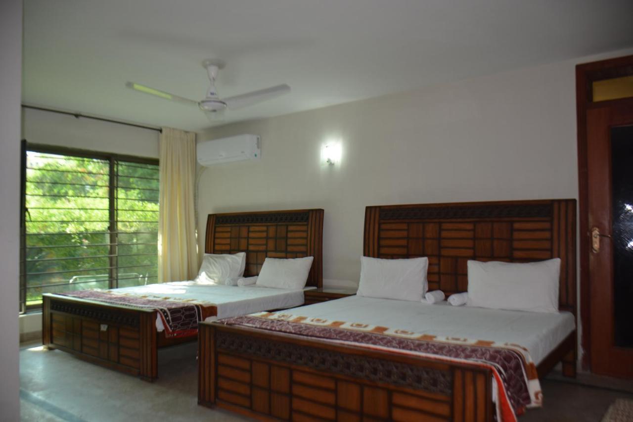 The Travelers Den Hotell Islamabad Exteriör bild